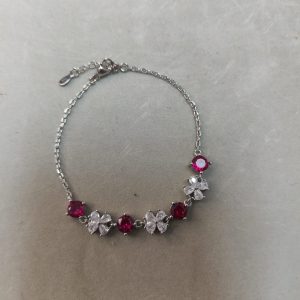 紅鋯石花漾銀色手鍊